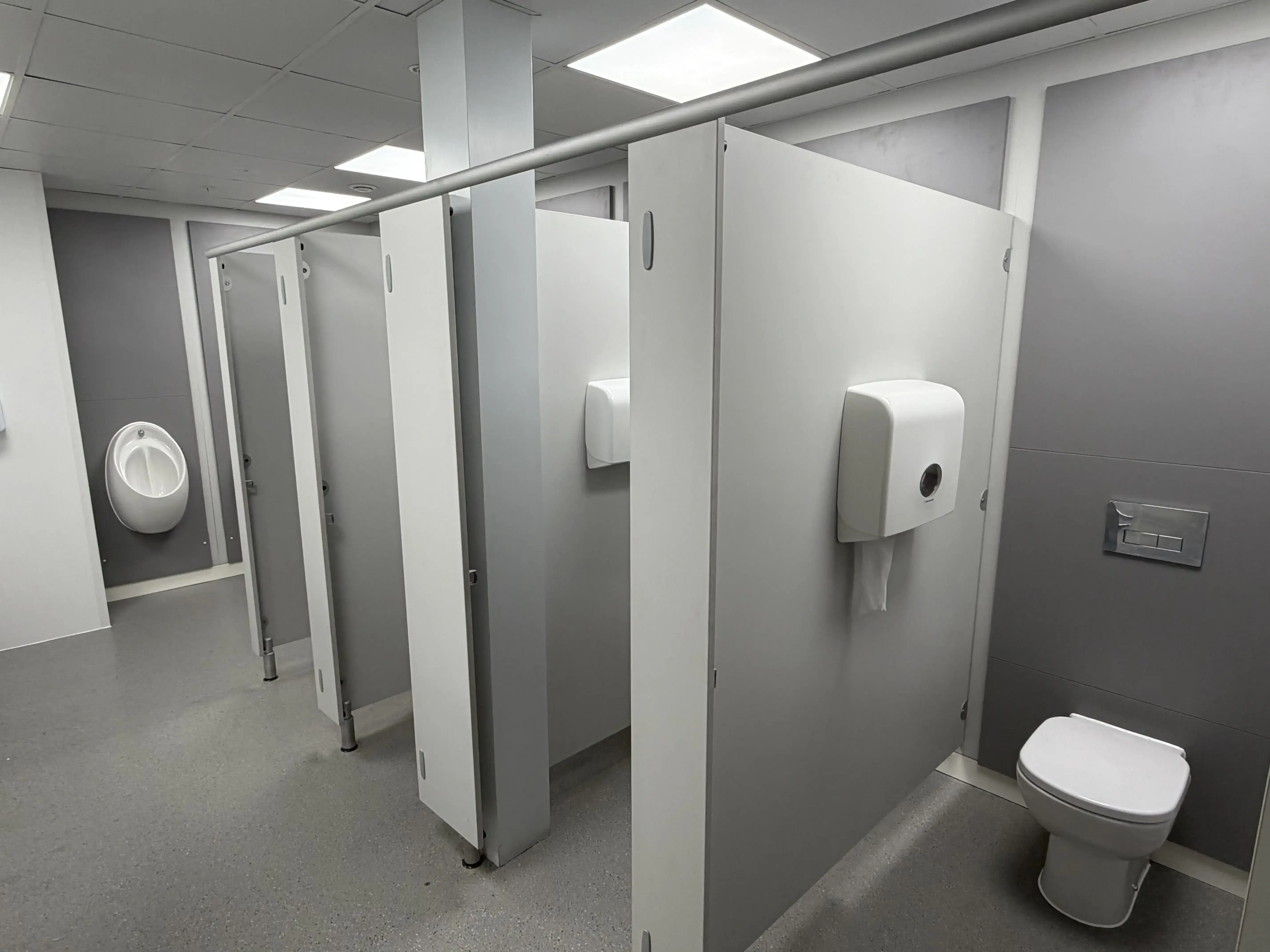 Commercial Bathroom Cubicles